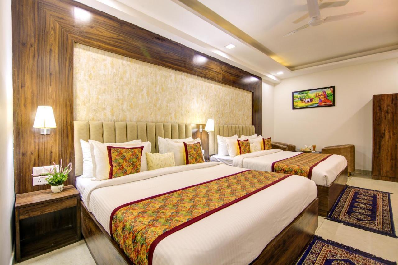 Hotel Park Tree Near Delhi Airport New Delhi Bagian luar foto
