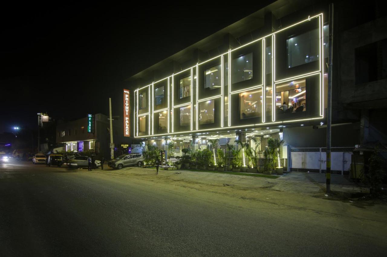 Hotel Park Tree Near Delhi Airport New Delhi Bagian luar foto