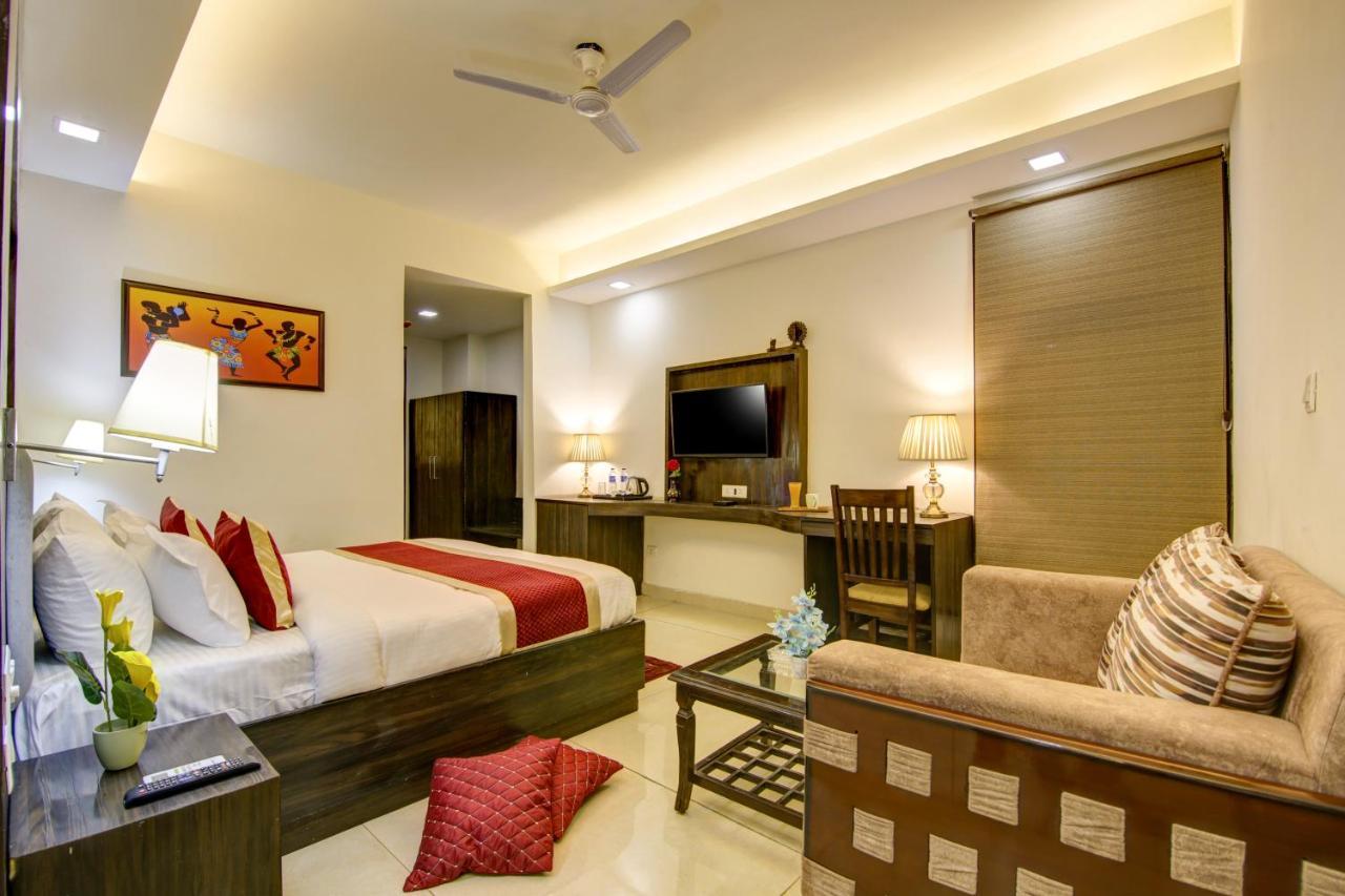 Hotel Park Tree Near Delhi Airport New Delhi Bagian luar foto