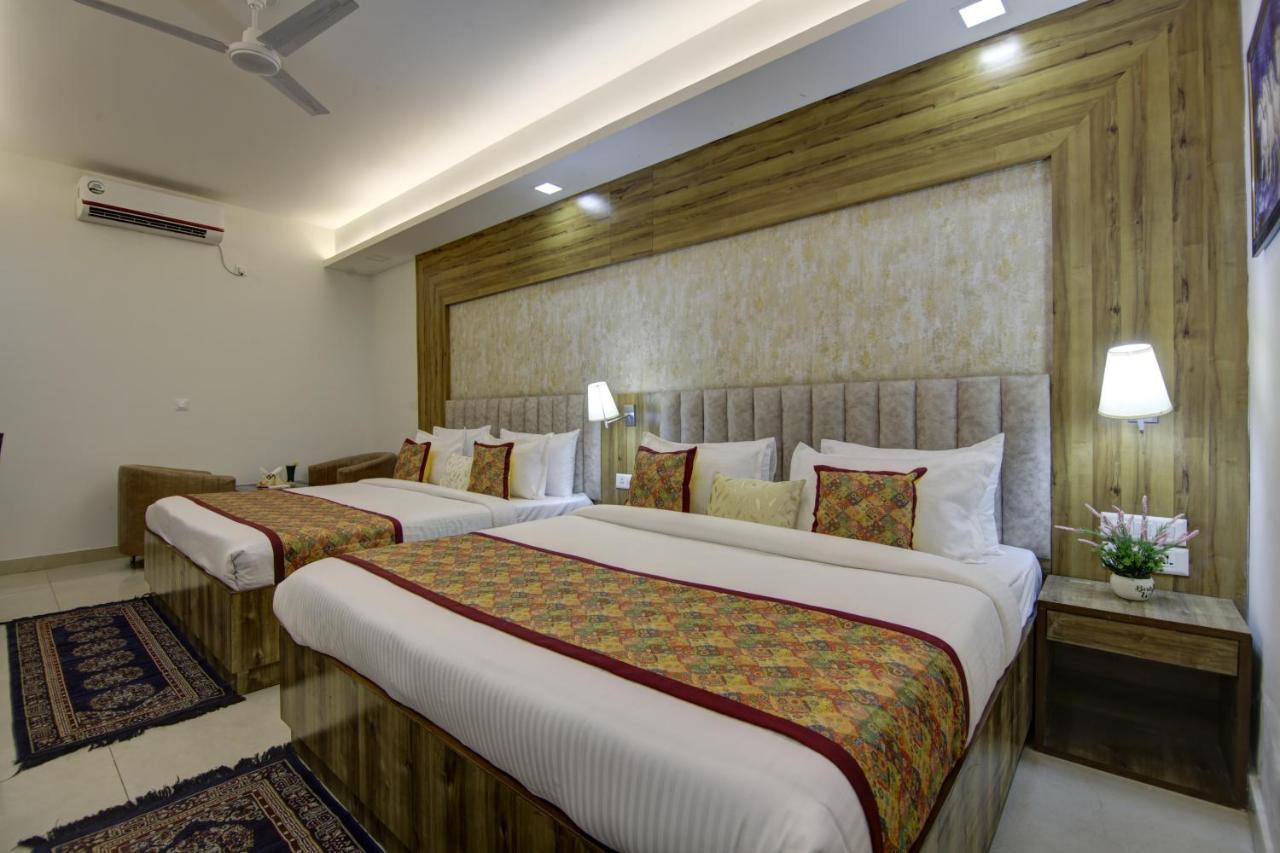 Hotel Park Tree Near Delhi Airport New Delhi Bagian luar foto